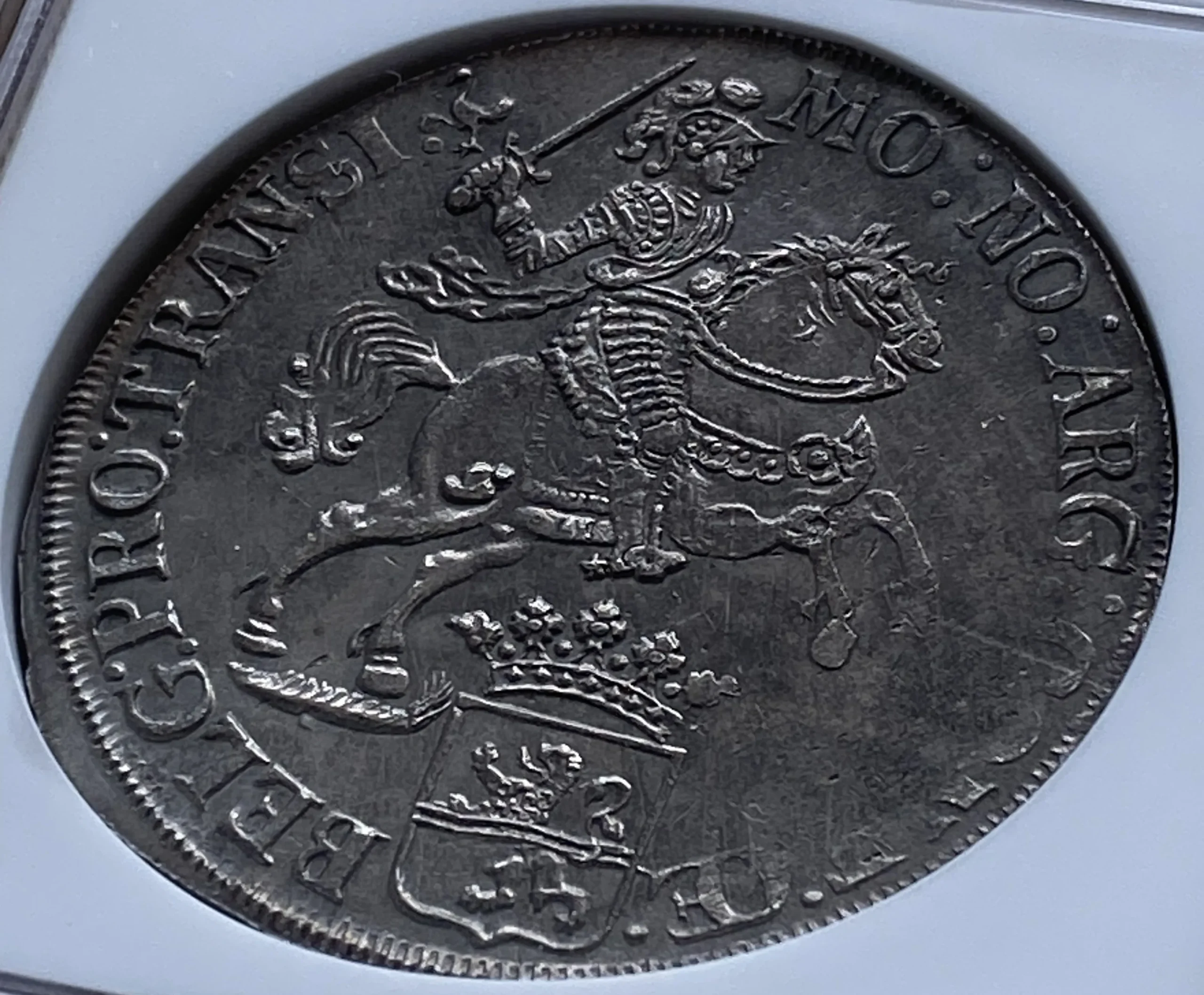 1734年 オランダ オーファーアイセル 1デュカトン銀貨 通称「シルバーライダー」MS61 NGC! - 画像 (3)