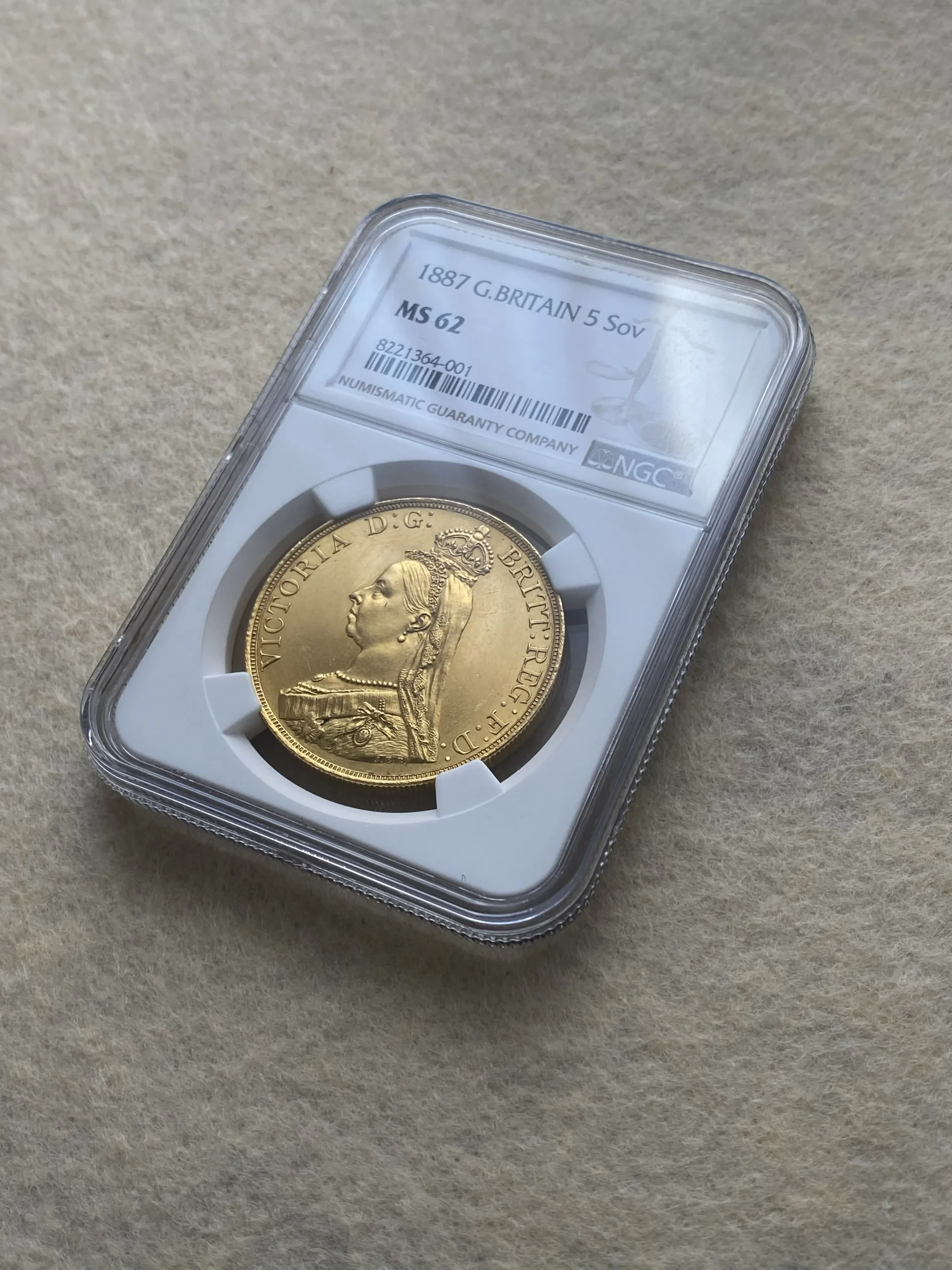 1887年 イギリス 5ポンド金貨(金重量39.94g 91.7%)ビクトリア ジュビリーヘッド MS62 NGC 高鑑定品! - 画像 (2)