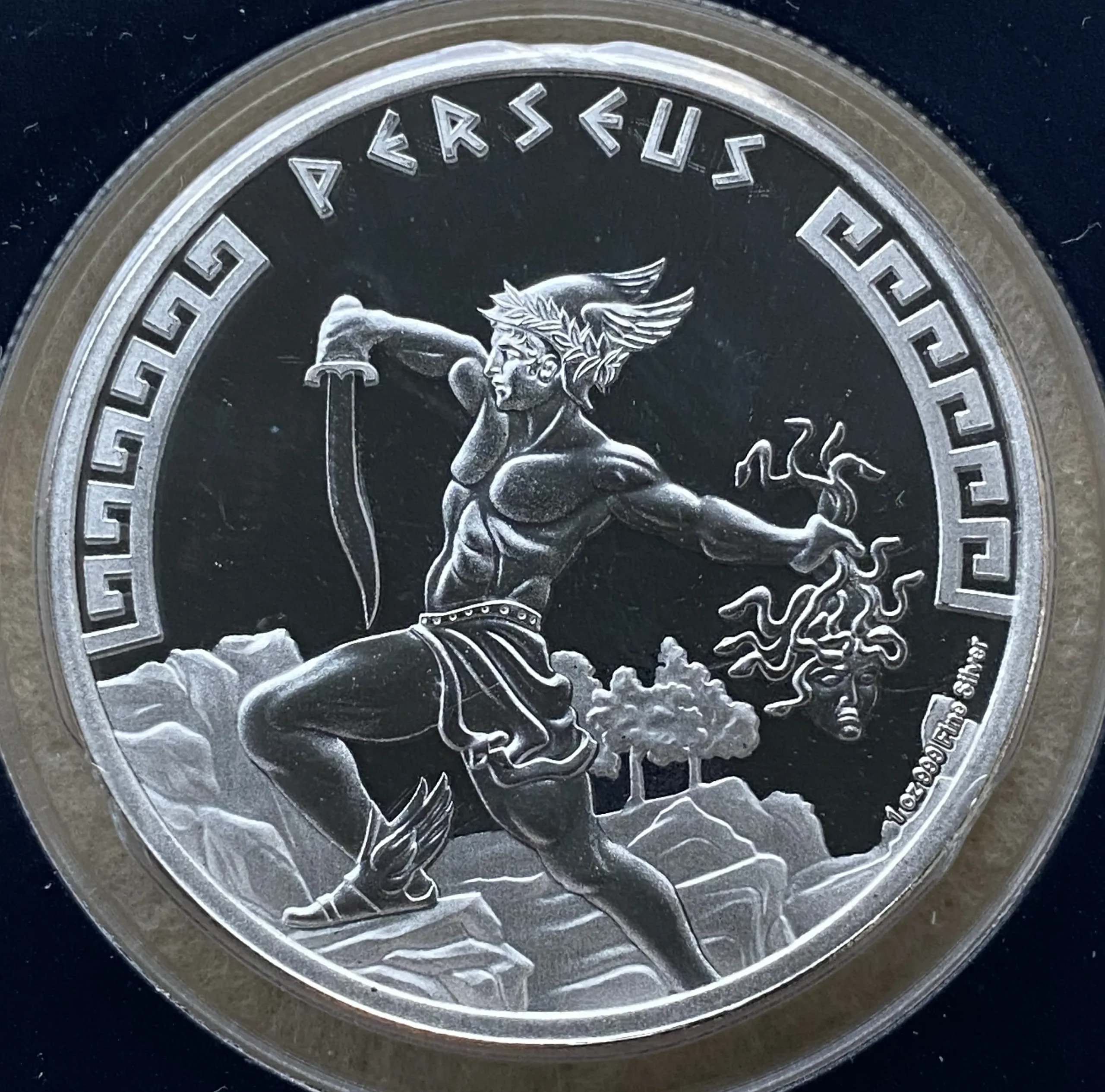 2024年 ニウエ 2ドル銀貨(純銀31.1g)ペルセウス 保護プラスチック封入/PCGS FirstStrike認定品! - 画像 (3)