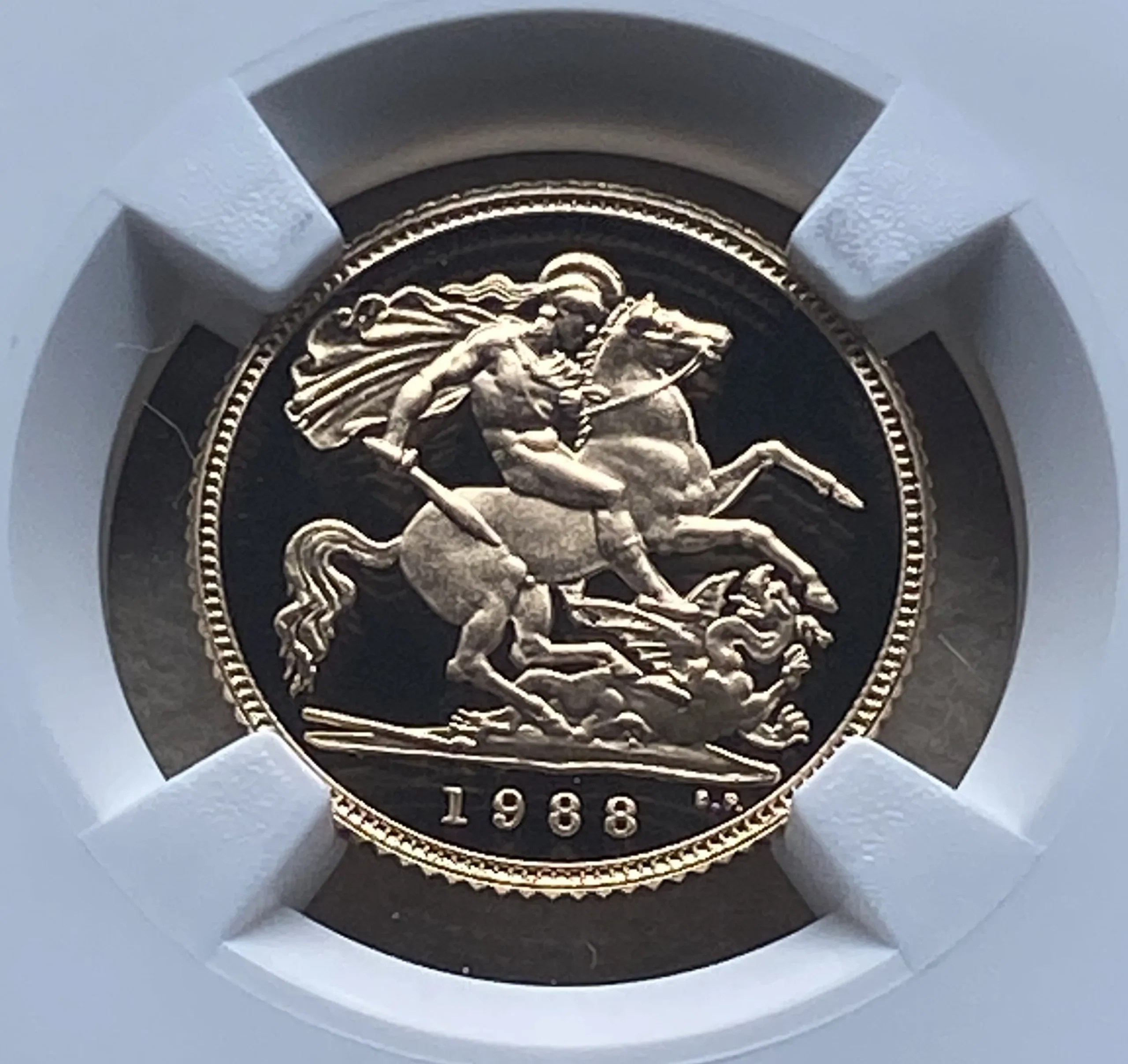 1988年 イギリス ハーフソブリン金貨 エリザベス2世女王 マクルーフ肖像 プルーフ PF70 ULTRA CAMEO NGC 堂々最高鑑定品! - 画像 (4)