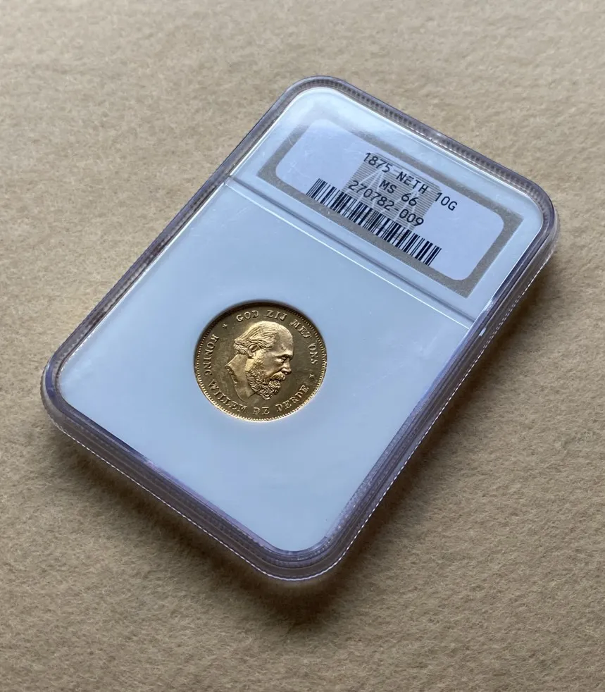 【フリマアプリ併売中(商品説明文一読下さい。)】1875年 オランダ ウィレム3世 10ギルダー金貨 NGC MS66 高鑑定 未使用高得点! - 画像 (2)