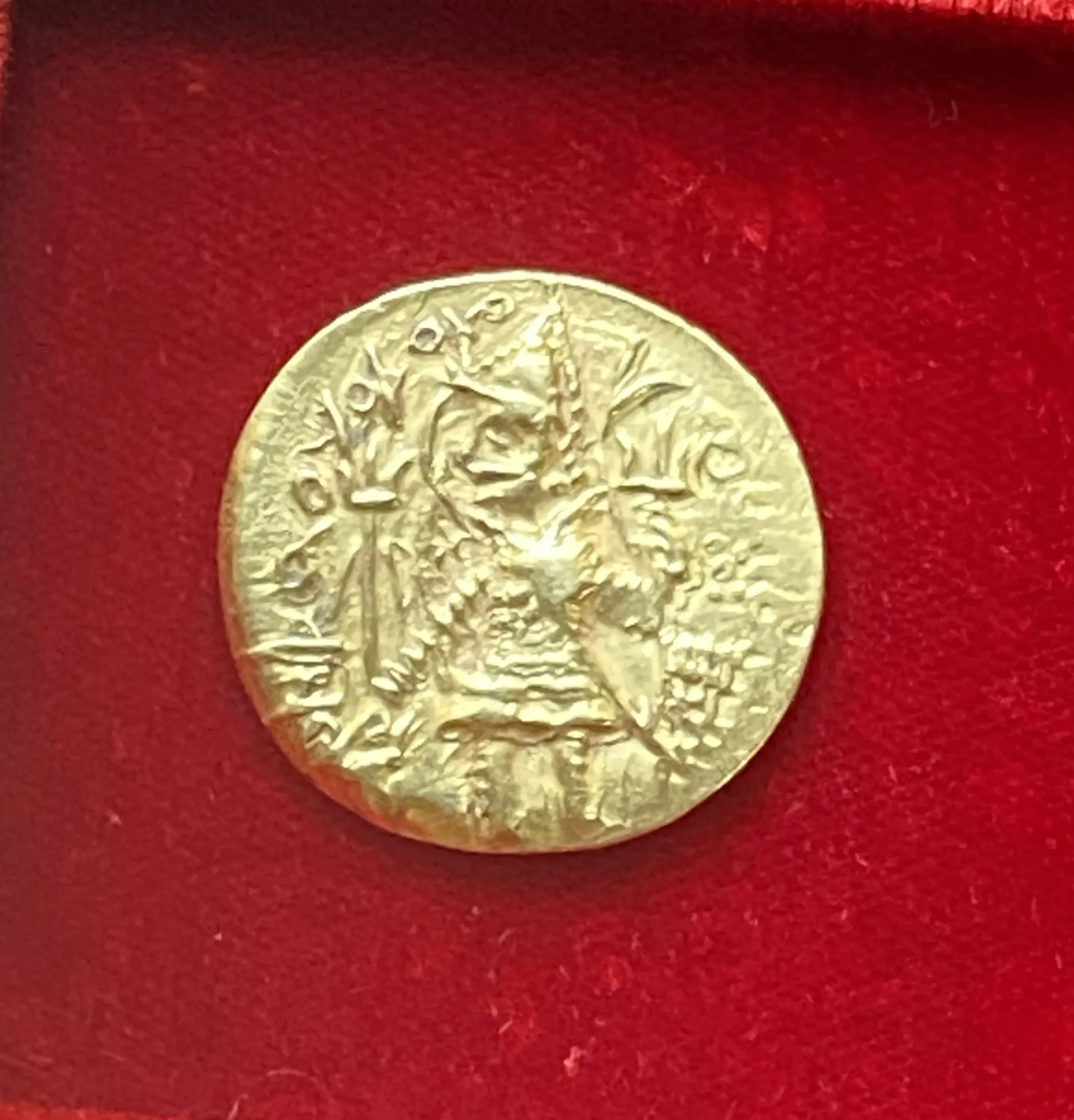 インド クシャーナ朝 ヴァスデーヴァ1世 ディナール金貨(7.72g) 190-230年 シヴァ神意匠 稀少古代金貨! - 画像 (4)
