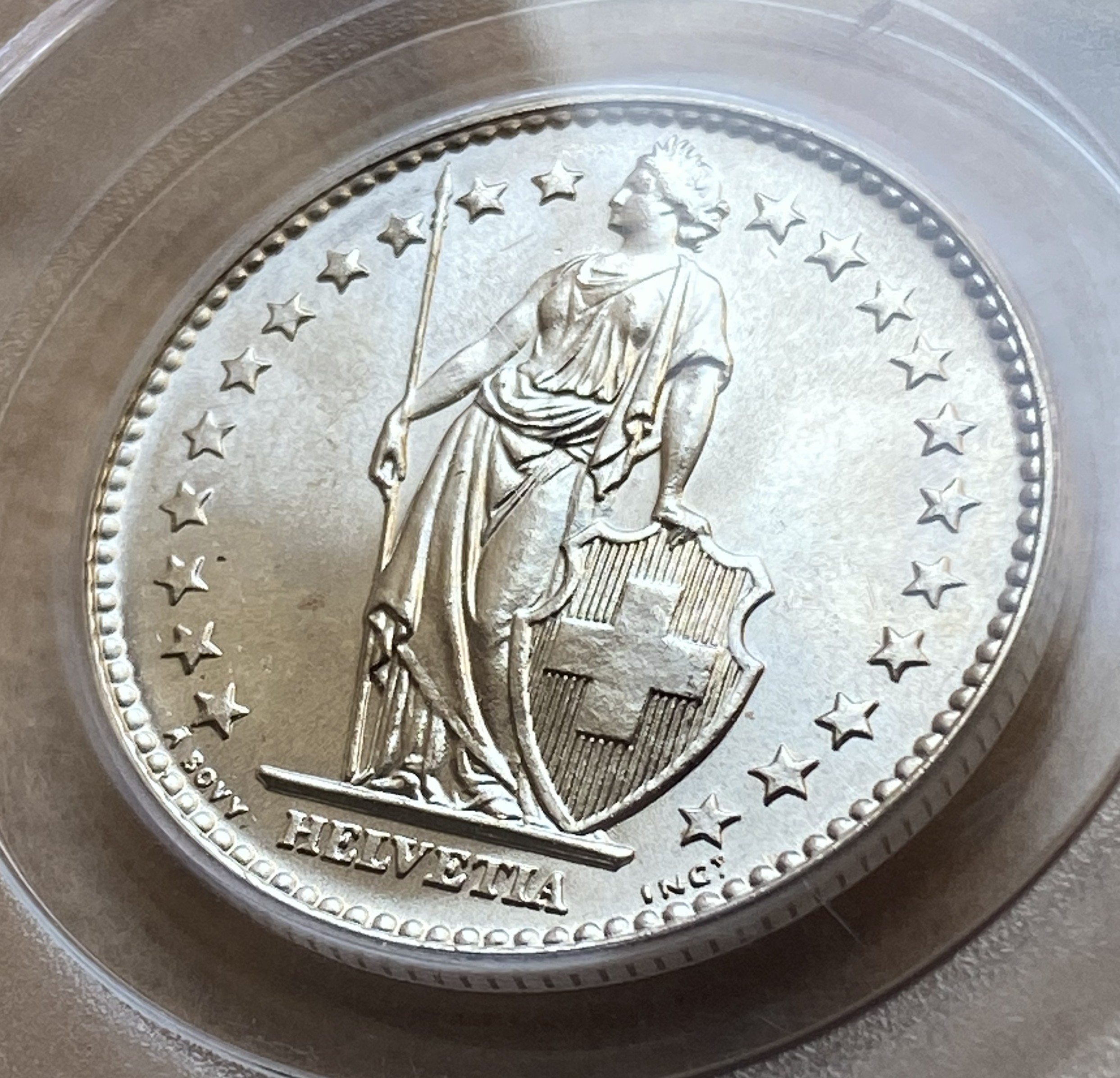 【フリマアプリ併売中(商品説明文一読下さい。)】1965年 スイス 2フラン銀貨 ヘルベティア立像 ベルン造幣局 PCGS MS66 高鑑定品! - 画像 (5)