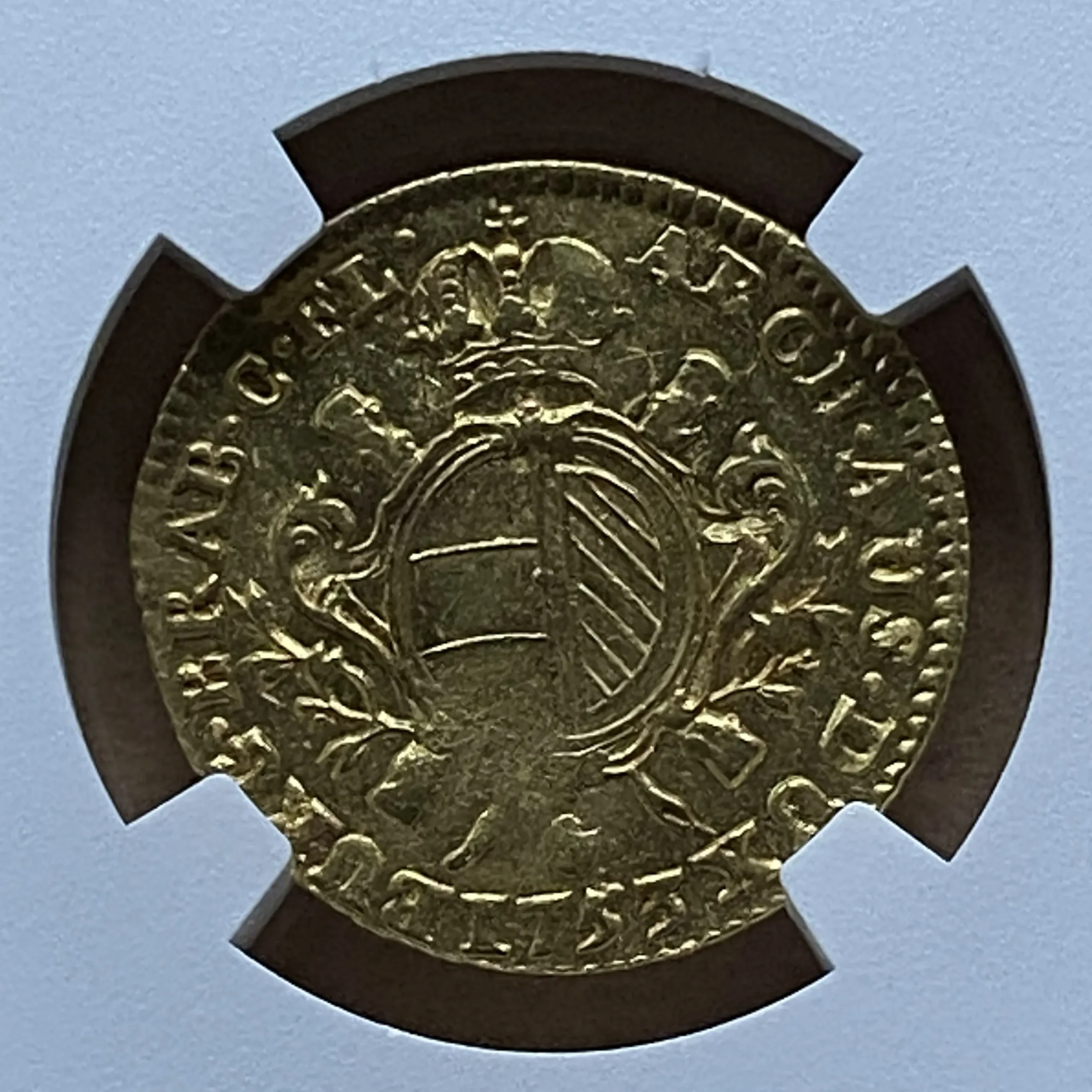 1753年 オーストリア領ネーデルラント マリア・テレジア 1/2ソブラン・ドール金貨 NGC AU58 準最高鑑定品! - 画像 (6)
